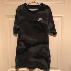 Nike Black and Grey Cameo T-shirt